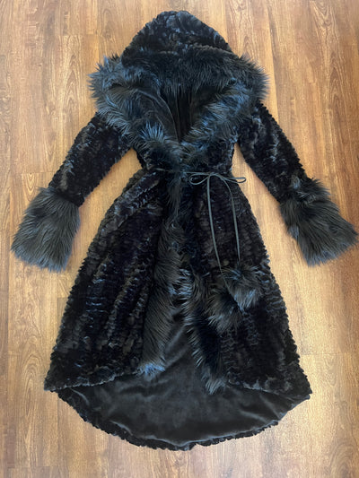 Women's Temptress Coat in "Black Crocodile"