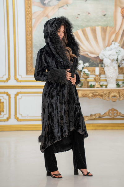 Women's Temptress Coat in "Black Raven"